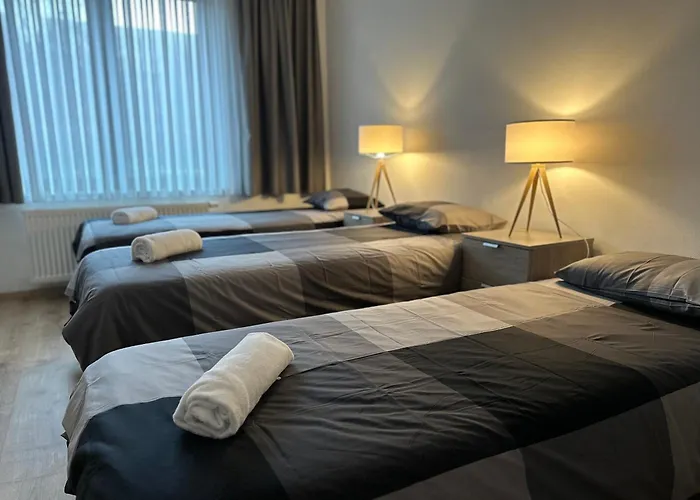 Cosy 2 Bedroom Apartment In City Center