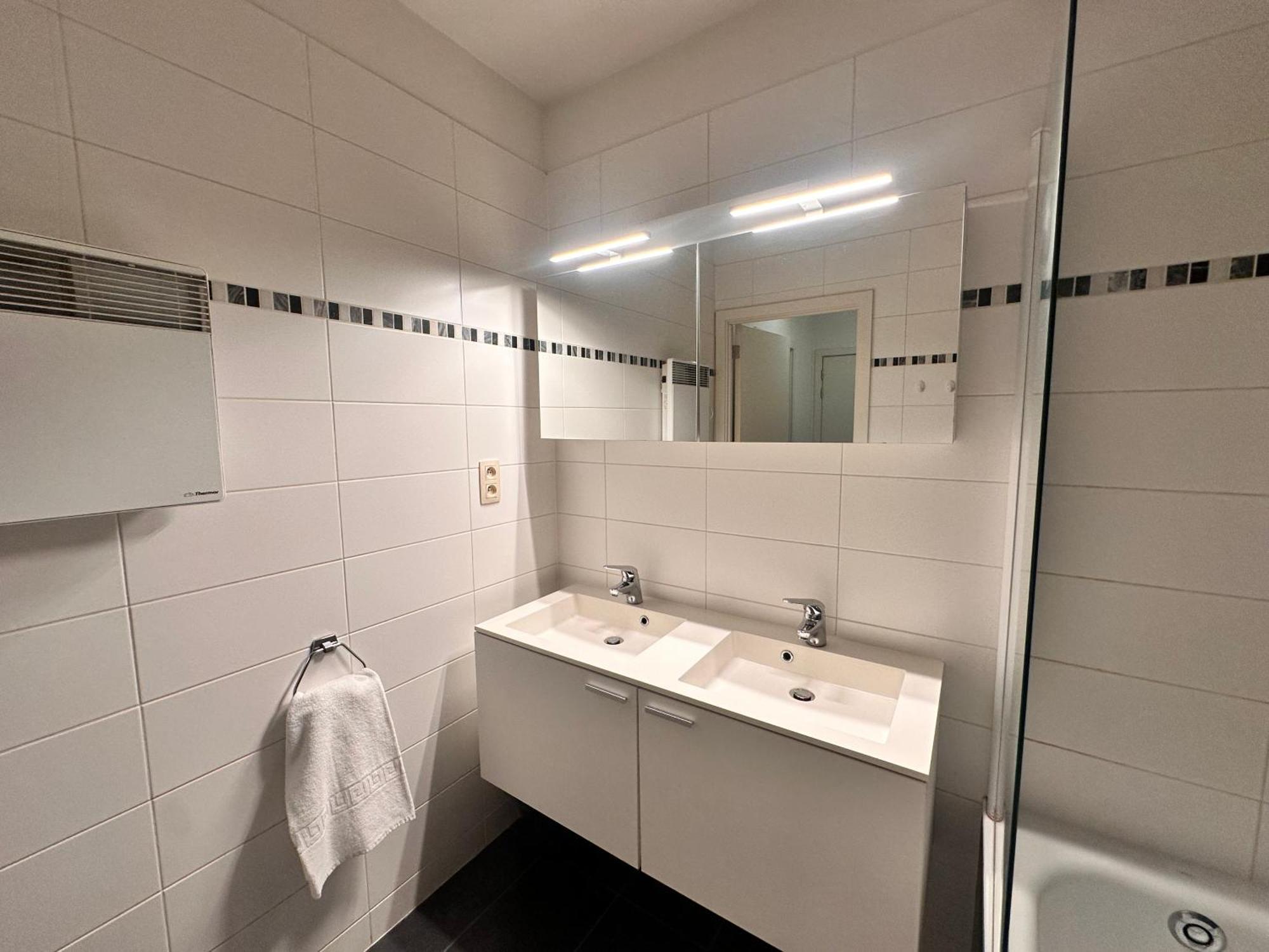 Cosy 2 Bedroom In Center Appartement *